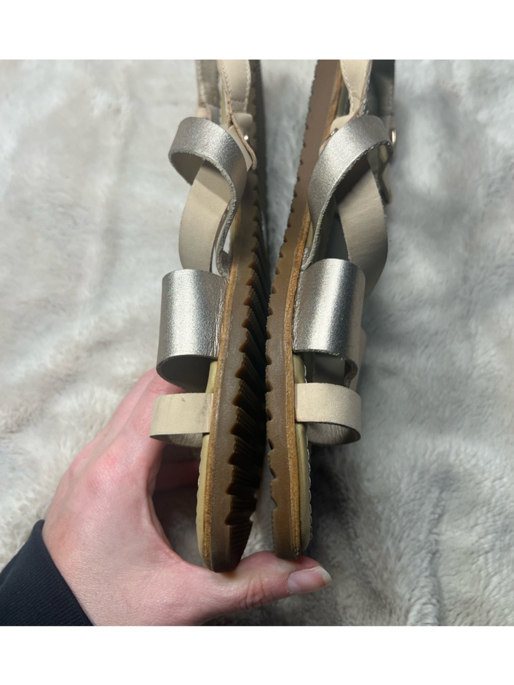 Sorel Ella Criss-Cross metallic leather sandals Size 8 - Picture 2 of 7